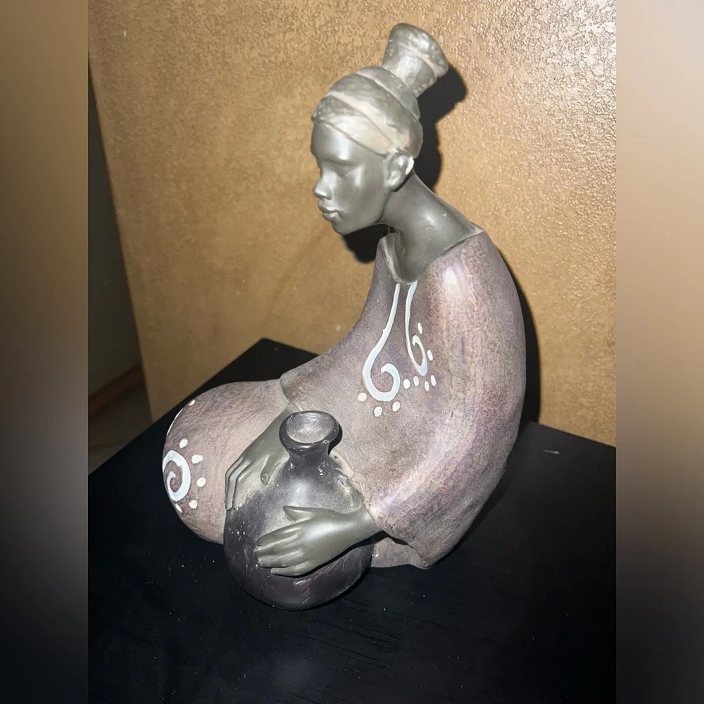 SEYMOUR MANN Handcrafted African Themed Figurine Woman With Pottery - Picture 8 of 12